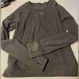 Lululemon black sweatshirt. Size 6-8.